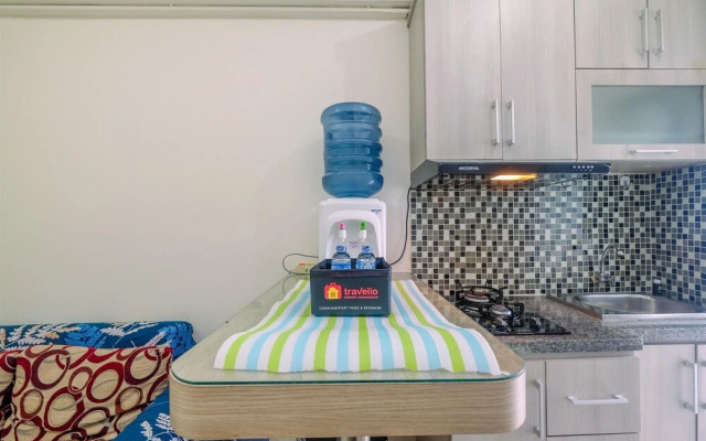 Comfort Green Pramuka 2BR Apartment