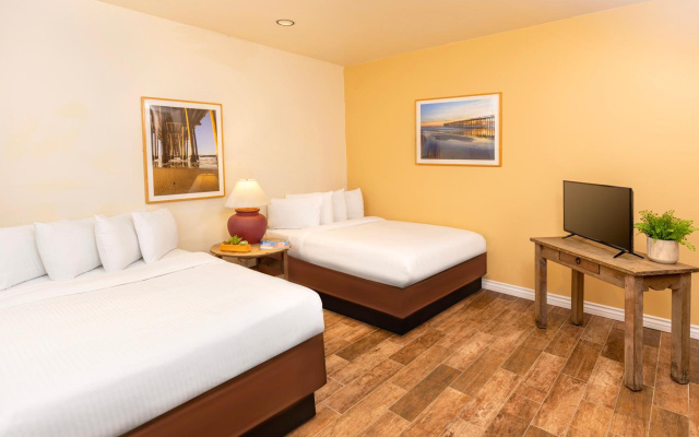 Clocktower Inn Ventura