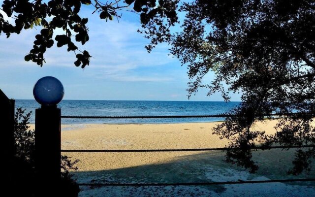 D's Ocean View Beach Resort