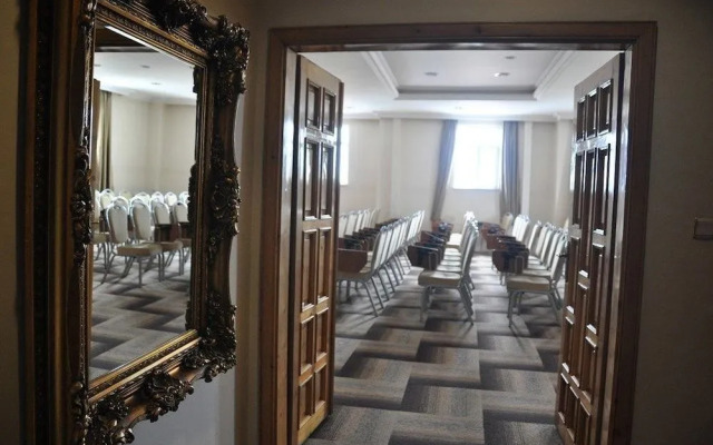 Karabag Hotel