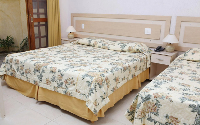 Beach Hotel Cambury