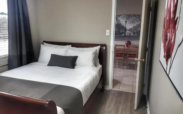 Cozy 2-Bedroom Apartment #25 by Amazing Property Rentals