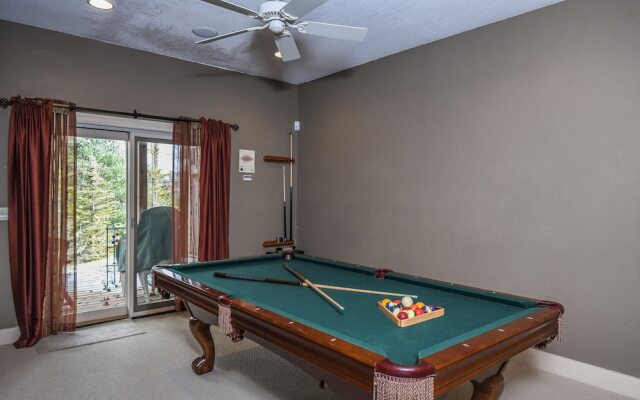 Breathe Easy 5 Bedroom Townhome