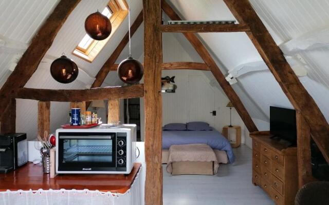 Les Portes Des Froises B&B