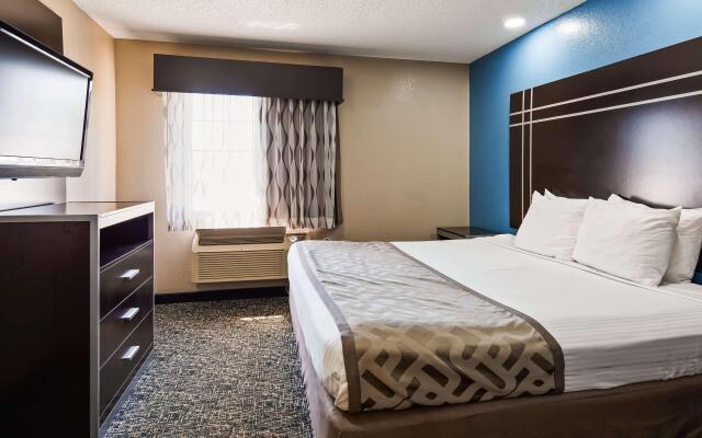 Red Roof Inn & Suites Jackson - Richland