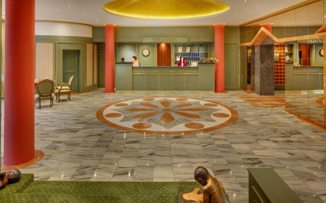 Hotel Savoy