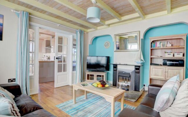 Croft Apartment