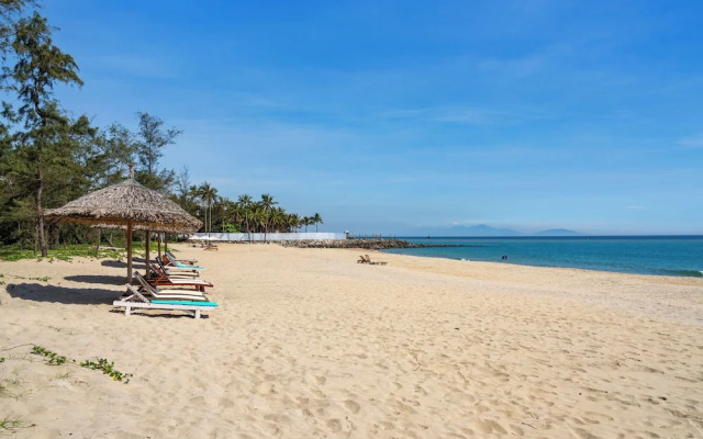 HA Ocean Front Hotel and Apartment