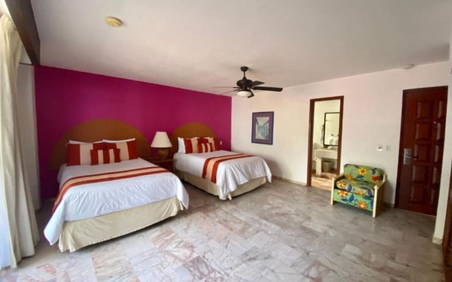 Costa Sur Resort by VRHost