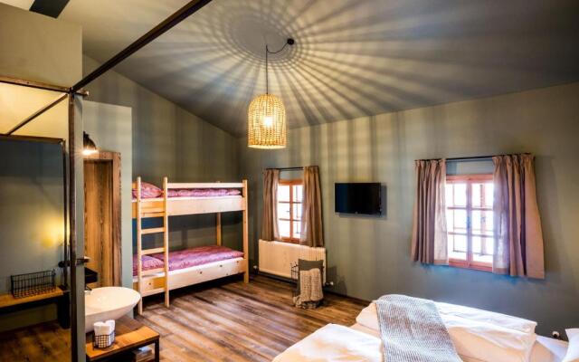 Peakini Farmhaus