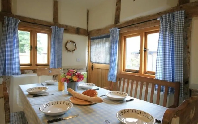 Whites Farm Barn