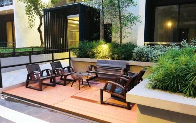 Quality Hotel & Suites Montreal East