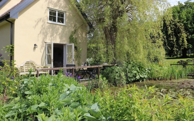 Low Farm Cottages