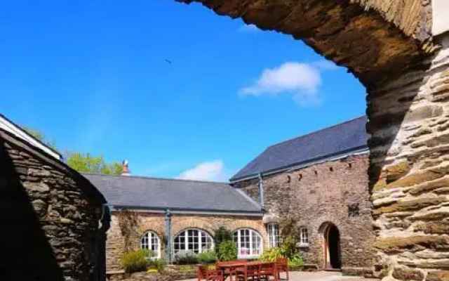 Twitchen Farm Bed  Breakfast