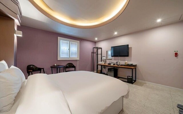 Chungju Bali Hotel