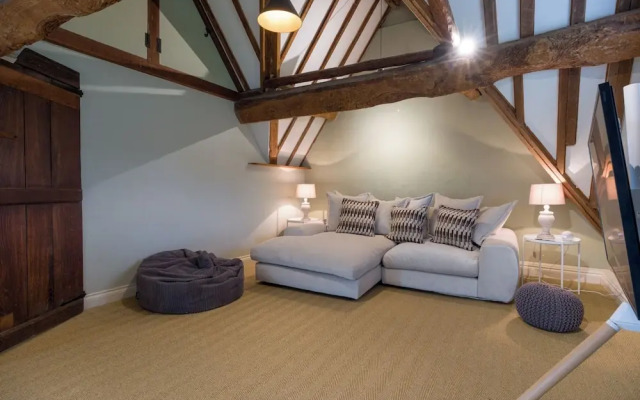 The Mill House Beautiful 4BD Family Home