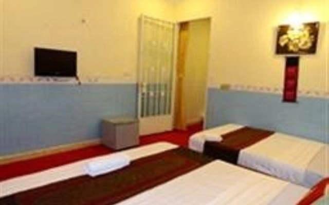 Golden River Palace Guesthouse