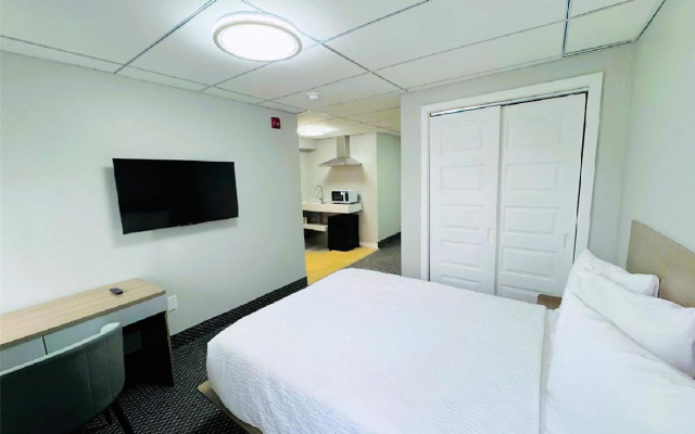 Ramada By Wyndham Kirkland Lake