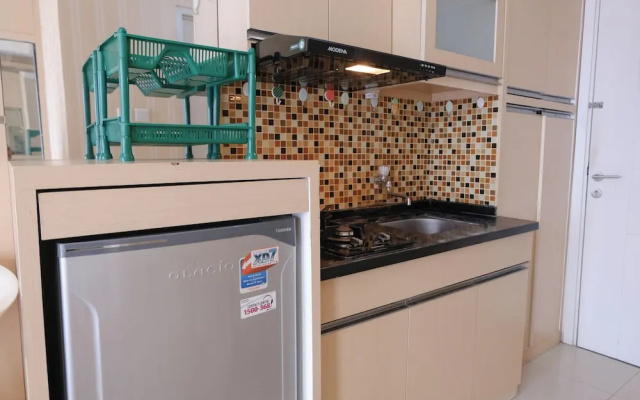 Good Deal Studio Apartment At Parahyangan Residence