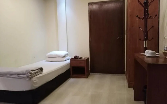 Bottomhill Palace Hotel
