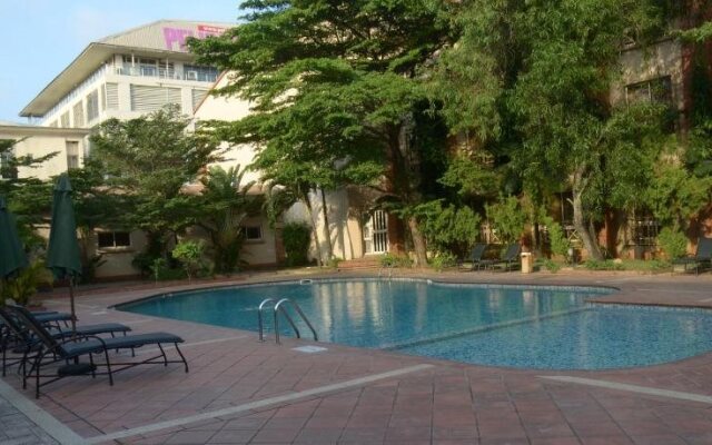 Oakwood Park Hotel