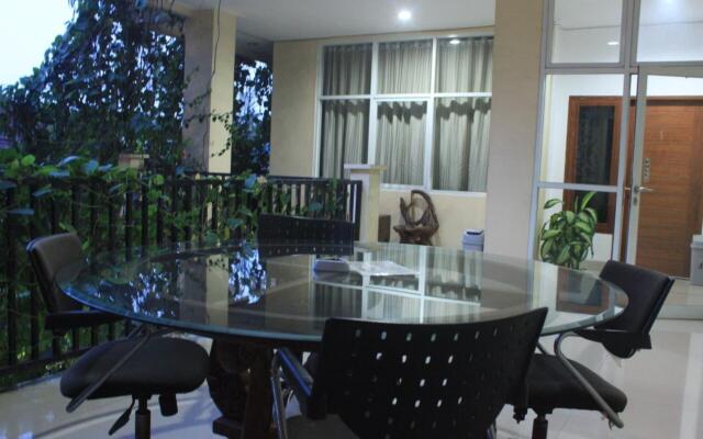 Ragunan Residence Syaridin by ZUZU