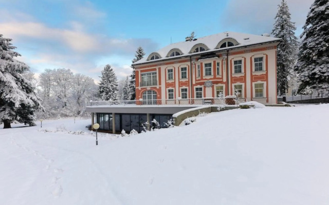 Wellness & Spa hotel Villa Regenhart