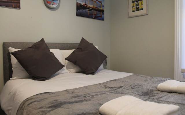 Stunning 4-bed House in Belfast