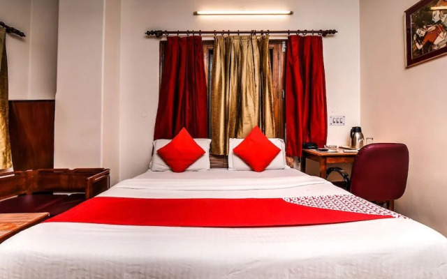 The Excellency by OYO Rooms