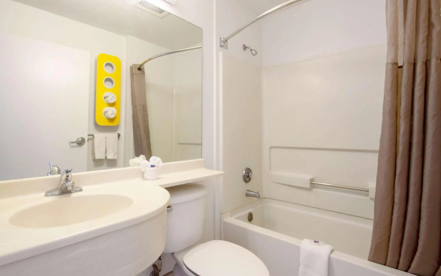 Motel 6 El Paso, TX - Southeast