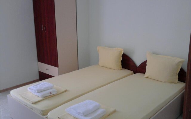 Krai Moreto Guest House