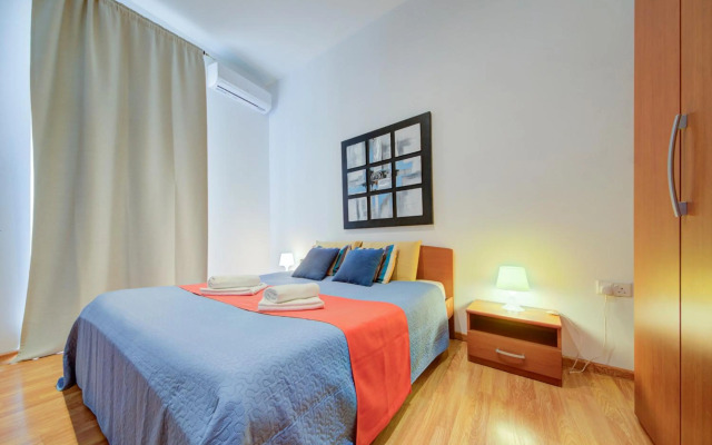 Sliema Ferries 2-bedroom Apt with views