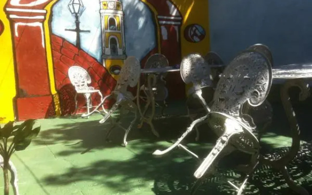 Lino Perez Street Rooms