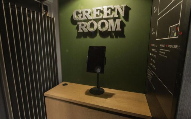 Green Room Hotel