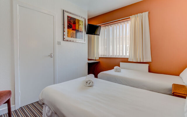 The Sandringham Court Hotel and Apartment