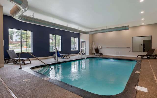 MainStay Suites Cincinnati University - Uptown