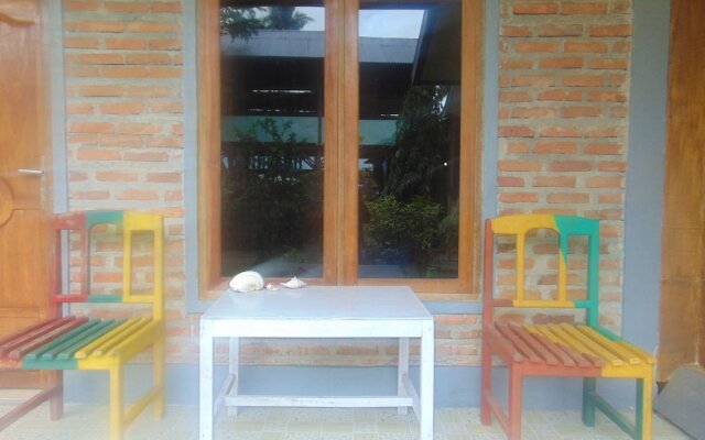 Del Mar Home Stay and Cafe