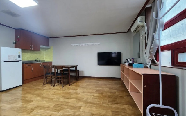 Sorak Y Hostel