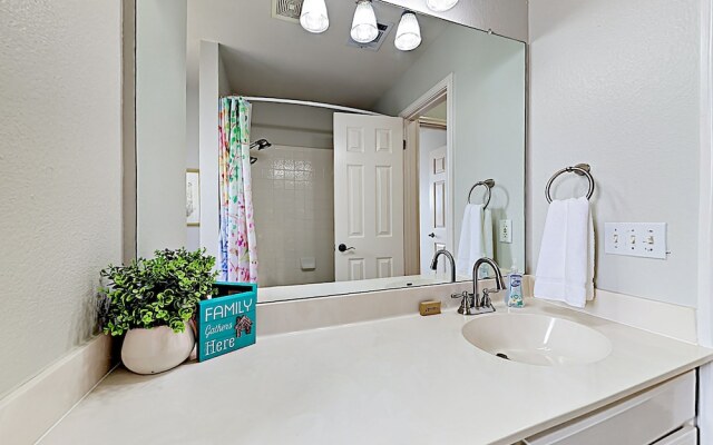 10807 Dripping Springs - 3 Br Home