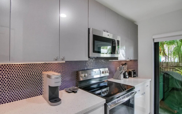 Delray Beach Getaway Minutes to Beach & More!