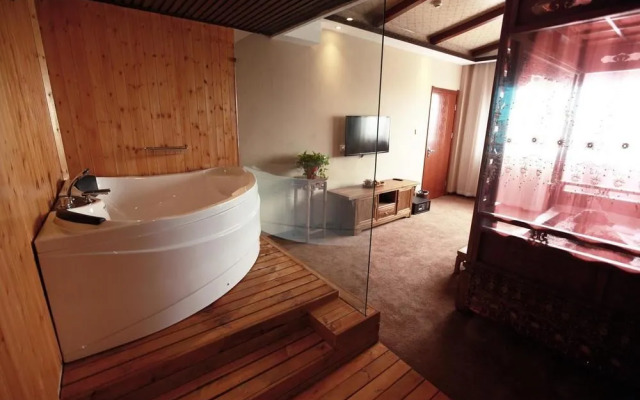 阳光纳里客栈(开封清明上河园店)