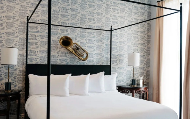 Henry Howard Hotel