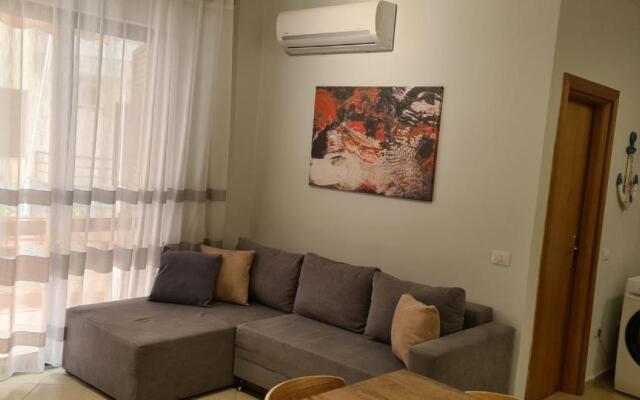 Family Apartment in Golem