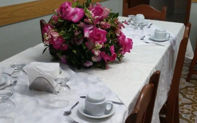 Ilha Porchat Hotel