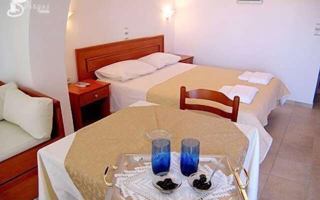 Pirgos Stelida Hotel