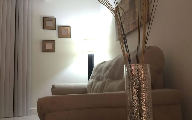 Luxury Suite in Coral Gables by LYX Miami Suites