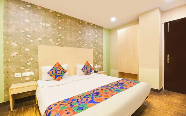 Fabhotel Crescent