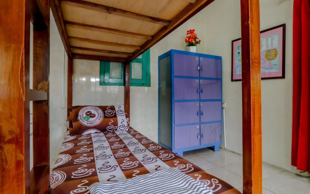 Bahagia Sederhana Home Stay - Hostel