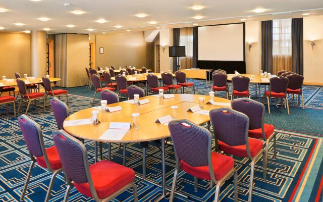 Crowne Plaza Liverpool - John Lennon Airport by IHG