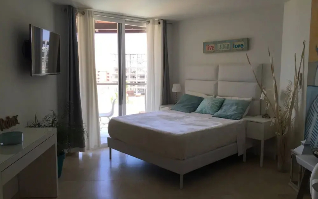 Lovely Sea View,eagle Beach, Oasis Condominium Wifi